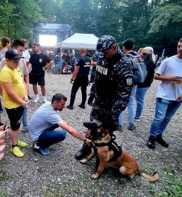 Actiune politisti_ (2)