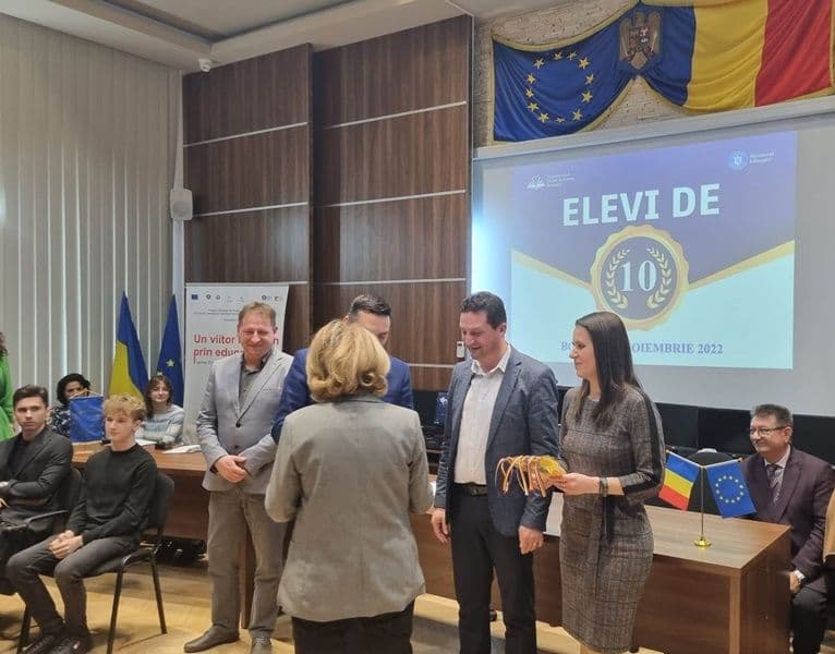 elevi de 10 06
