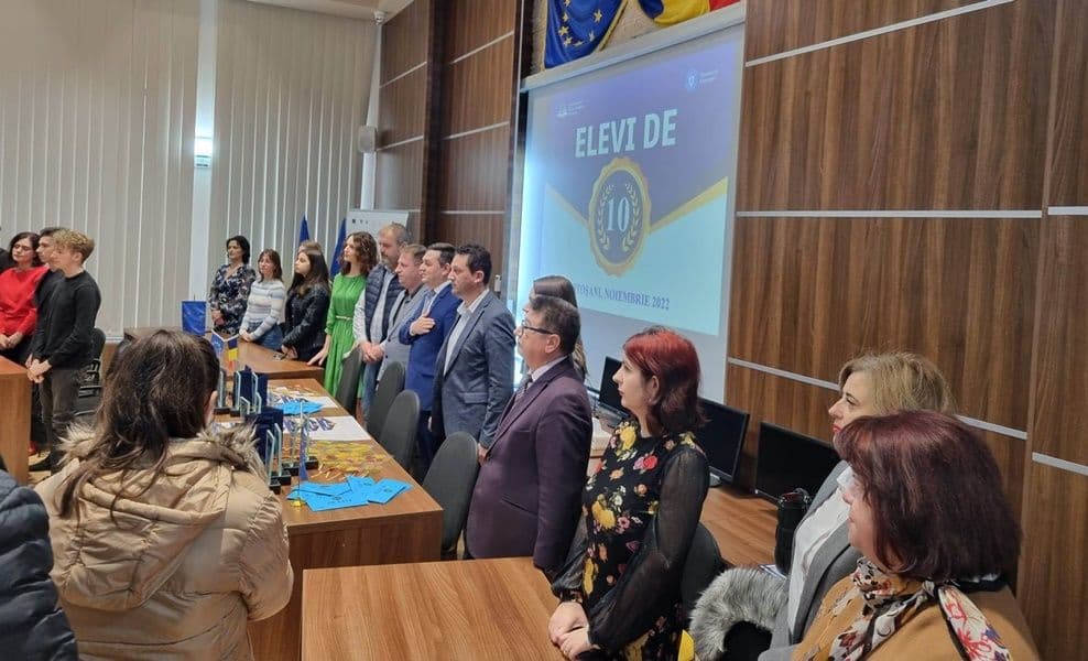 elevi de 10 10