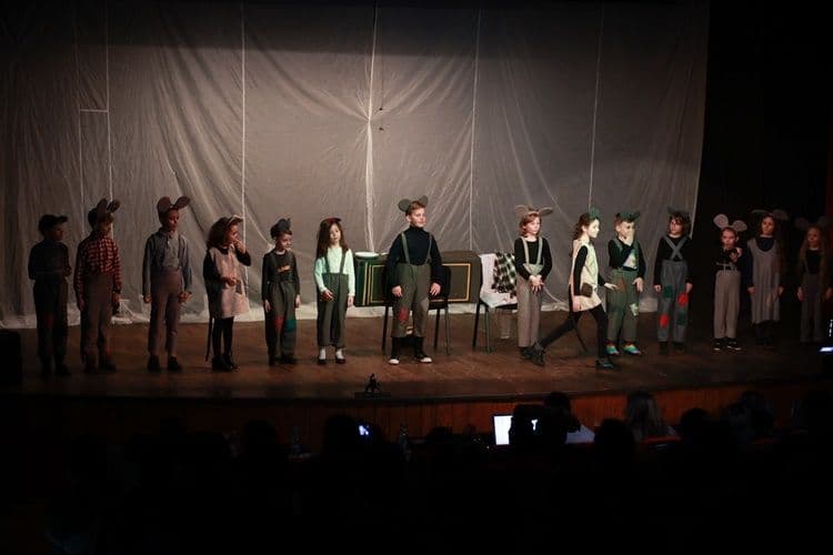 Trupa Mare - Scoala Populara de Arte Botosani