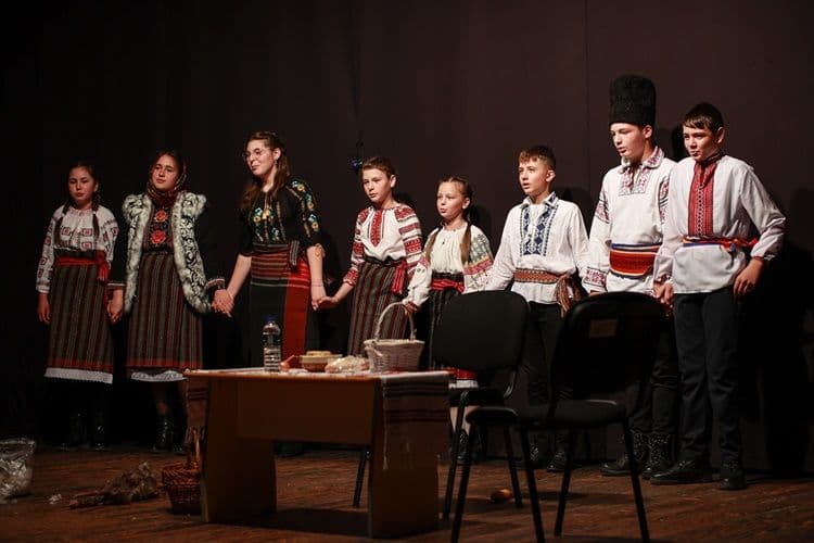 Trupa MICII ACTORI Adaseni