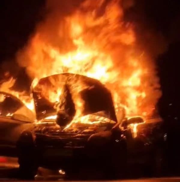 Incendiu masina_4