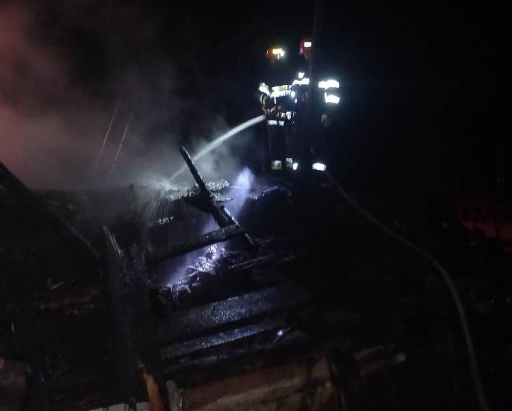 Incendiu Corni_ (1)