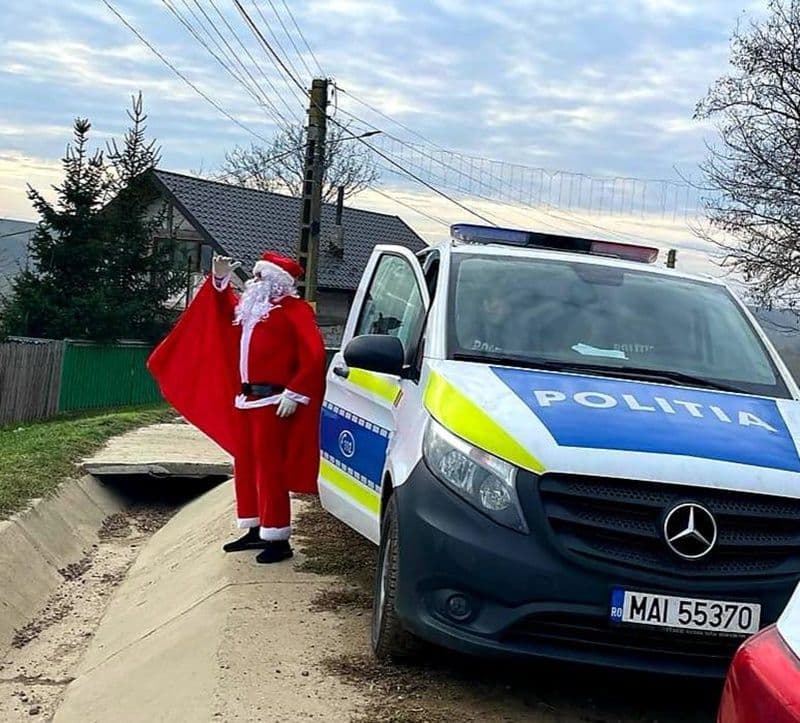Cadouri copii politisti_13