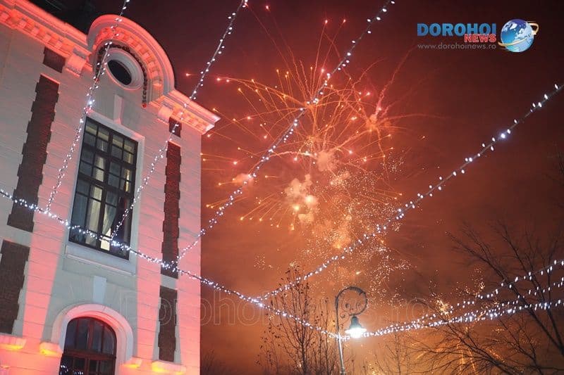 Revelion 2023: Vezi focul de artificii de la Dorohoi oferit de autoritățile locale la trecerea dintre ani! – VIDEO/FOTO