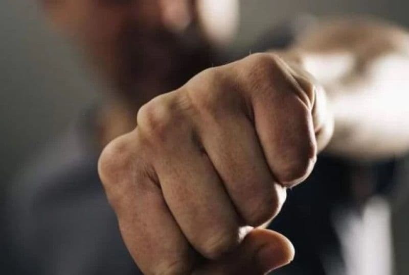Patru tineri din comuna Hilișeu-Horia reținuți după ce au agresat fizic trei persoane