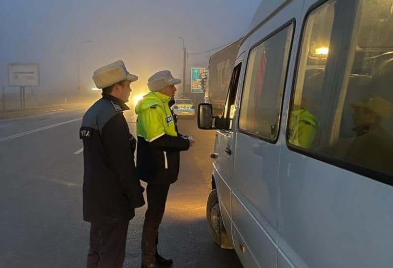 Acțiune pentru verificarea transportului rutier de persoane la Botoșani - FOTO