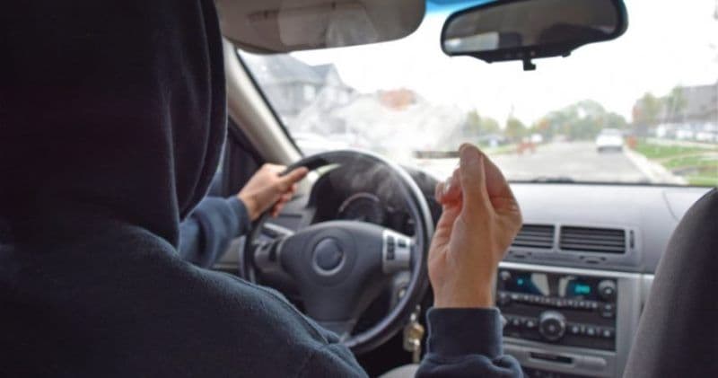 Depistat drogat la volan pe o stradă din Botoșani