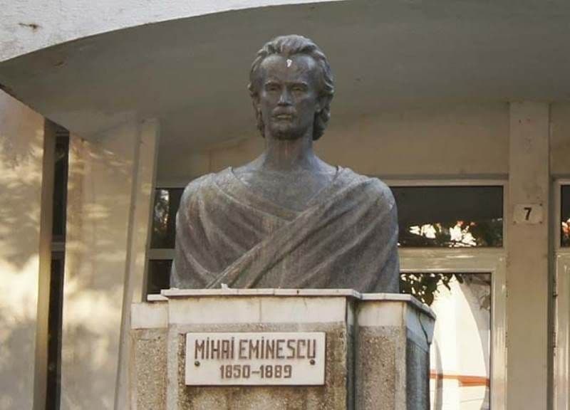Județul Botoșani este cel mai îndatorat poetului Mihai Eminescu, pentru privilegiul de a deveni în fiecare an, pe 15 ianuarie, capitala culturală