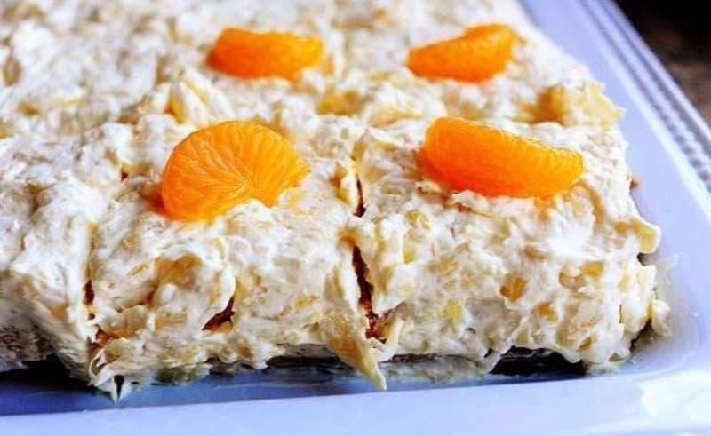 Prăjitură cu ananas și mandarine