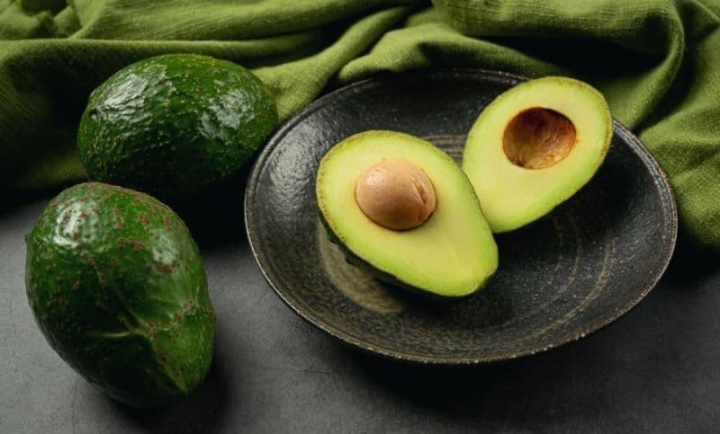 De ce este bine să consumi zilnic un avocado