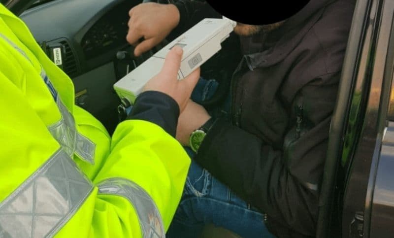 Bărbat depistat cu 1,13 mg/l alcool pur în aerul expirat de polițiștii dorohoieni 