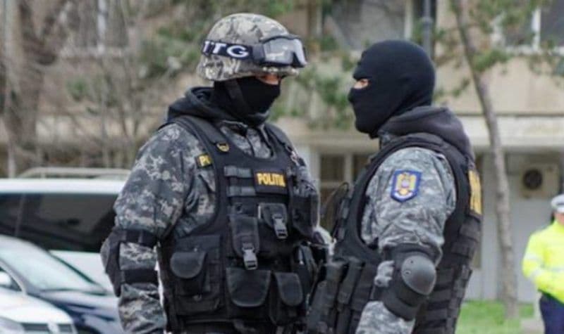 Sancțiuni de 9.000 de lei aplicate de polițiști în urma unor percheziții domiciliare