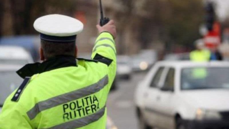 5 permise de conducere și 7 certificate de înmatriculare reținute într-o acțiune a polițiștilor la Dorohoi
