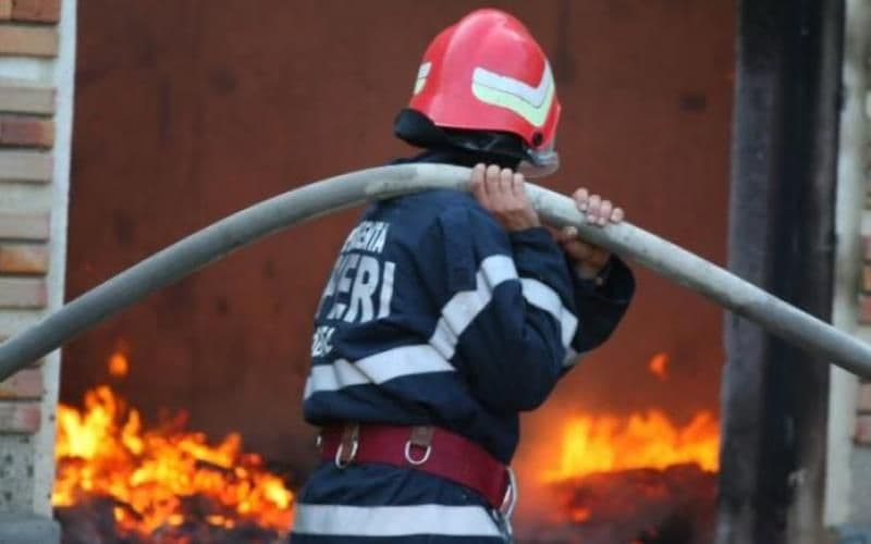 Tragedie la Miorcani! Un bărbat și-a pierdut viața în urma unui incendiu