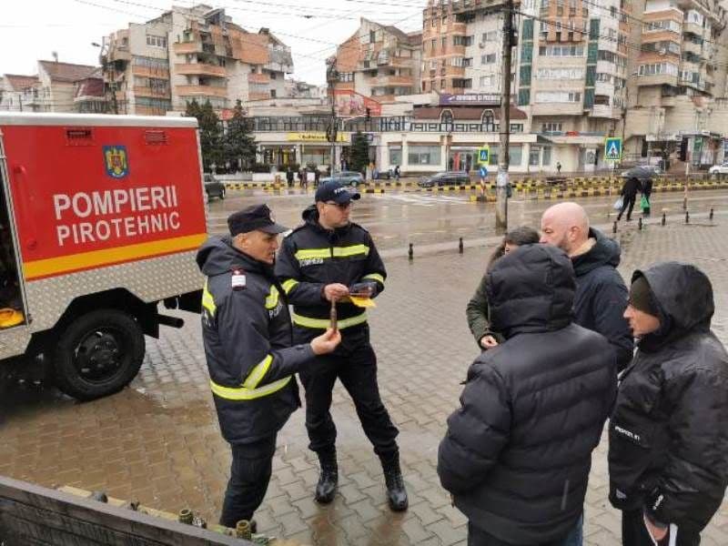 Împreună, mai pregătiți - Activități de informare și educare preventivă a pompierilor botoșăneni - FOTO
