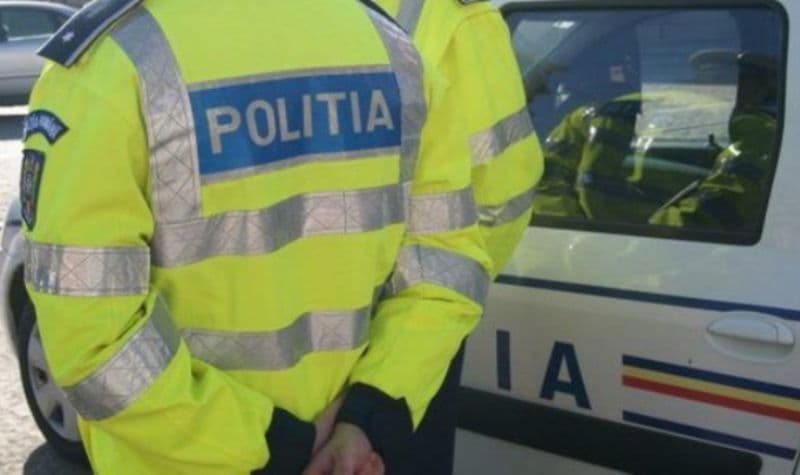 70 de sancţiuni contravenţionale pentru abaterile constatate în trafic și 6 permise de conducere reţinute de poliţişti