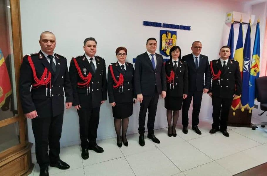 Pompieri botoşăneni avansaţi în grad, de Ziua Protecției Civile din România - FOTO