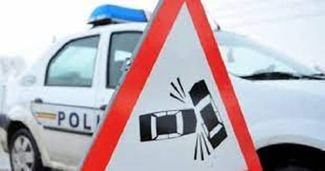 Accident produs, în Botoșani, de un bărbat „tulburat” de alcool