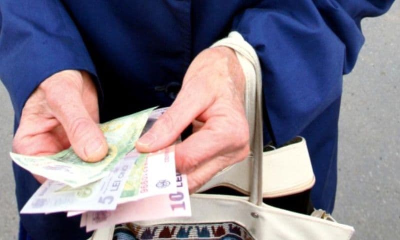 Ajutoare de urgență pentru sprijinirea familiilor şi persoanelor singure cu probleme sociale grave, din Dorohoi