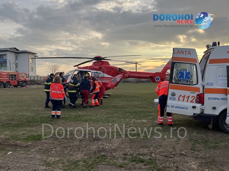 Bărbat din Dorohoi, în stare gravă, preluat de elicopterul SMURD - FOTO