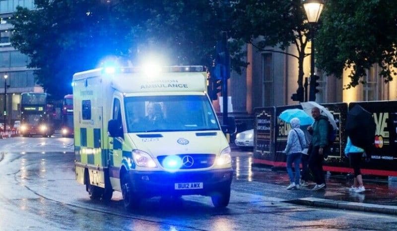 Virusul care se răspândește rapid și face ravagii în Marea Britanie. Copiii și vârstnicii, „ținte” sigure