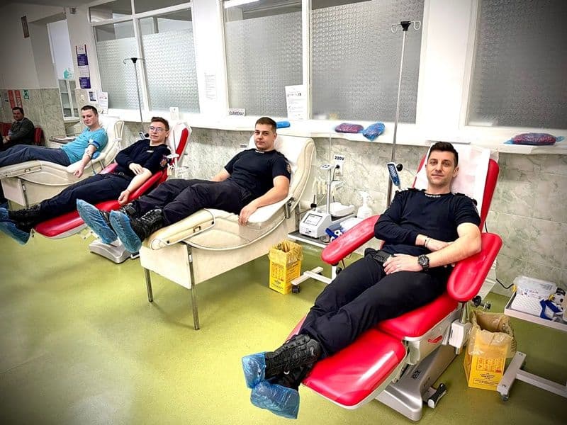 „MAI uniți pentru viață”: Pompierii au donat sânge, astăzi - FOTO