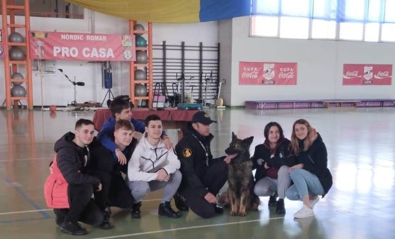 Activități educative în parteneriat la Liceul „Regina Maria” din Dorohoi - FOTO