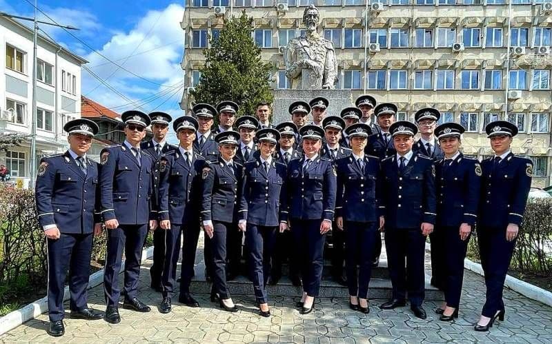 23 de absolvenți ai școlilor de agenți de poliție, încadrați la Inspectoratul de Poliţie Judeţean Botoșani