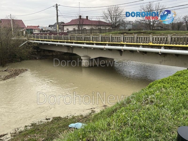 Cod Galben de inundații. Apa continuă să crească pe râurile Buhai și Jijia, fiind atinsă cota de atenție - FOTO
