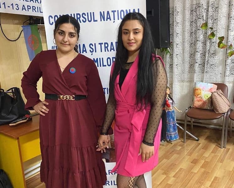 Două eleve botoșănene premiate la etapa națională a Concursului Național de istoria și tradițiile rromilor - FOTO