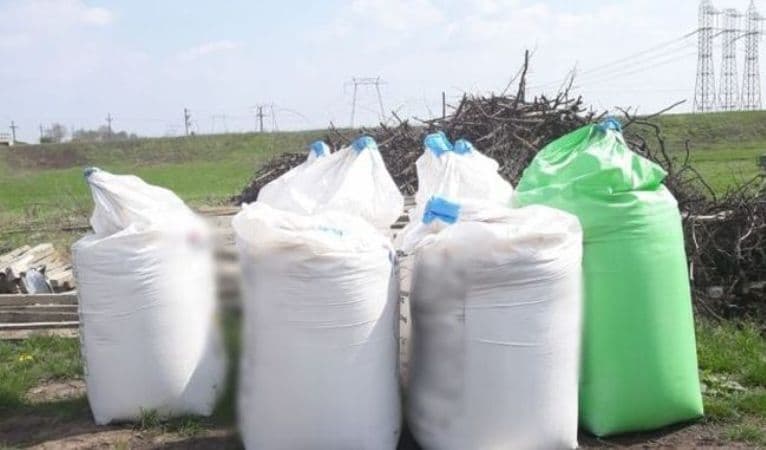 Dosar penal pentru tone de îngrășământ chimic, depozitate în condiții neconforme