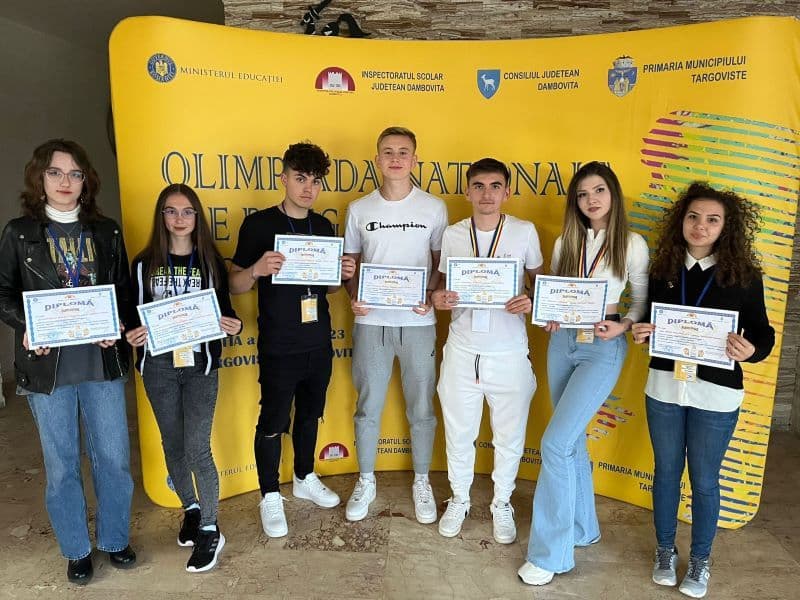 Doi elevi botoșăneni revin acasă cu medalii de la Olimpiada Națională pentru disciplina Pregătire Sportivă Teoretică