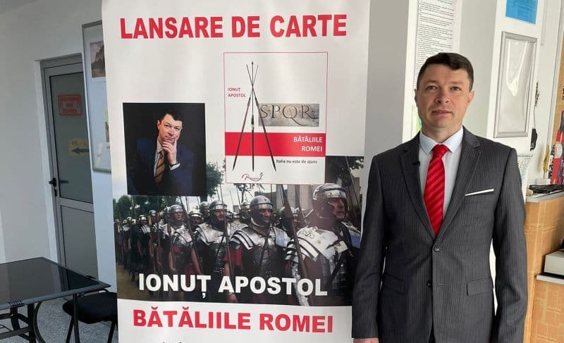 Un polițist rutier din Dorohoi lansează o carte