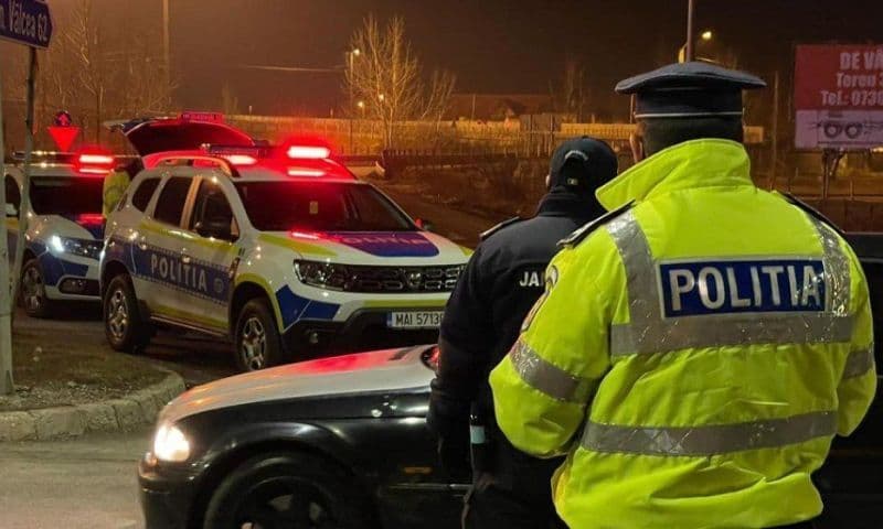 Peste 100 de amenzi aplicate de polițiștii botoșăneni în câteva ore 