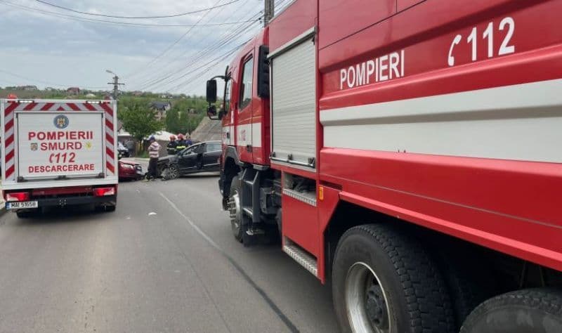 Un copil de 4 ani și un tânăr de 24 au ajuns la spital în urma unui accident - FOTO
