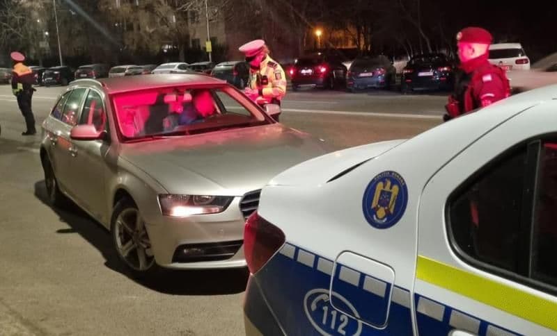 Încă o acțiune a Poliției în municipiul Dorohoi. 24 de autovehicule și 8 unități comerciale verificate