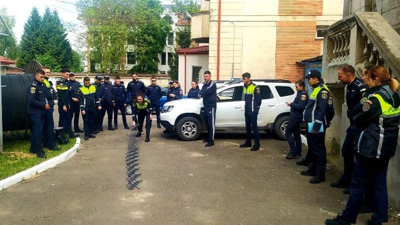 Pregătire profesională a noilor polițiști botoșăneni - FOTO