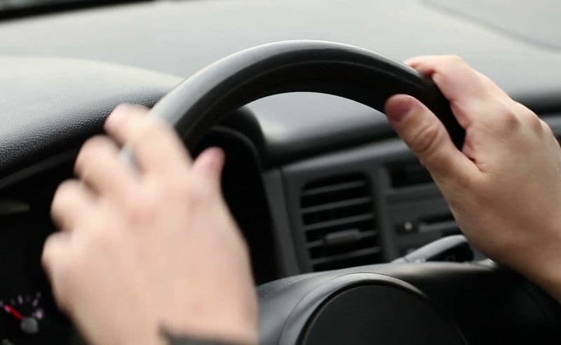 Tânăr depistat la volan, fără a deține permis de conducere