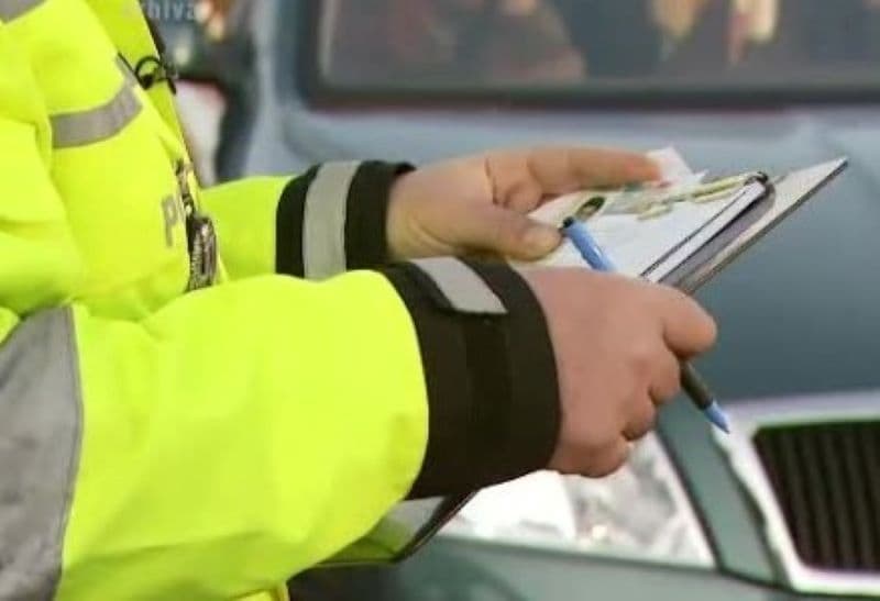 Bărbat sancționat de polițiștii din Dorohoi pentru transport public neautorizat