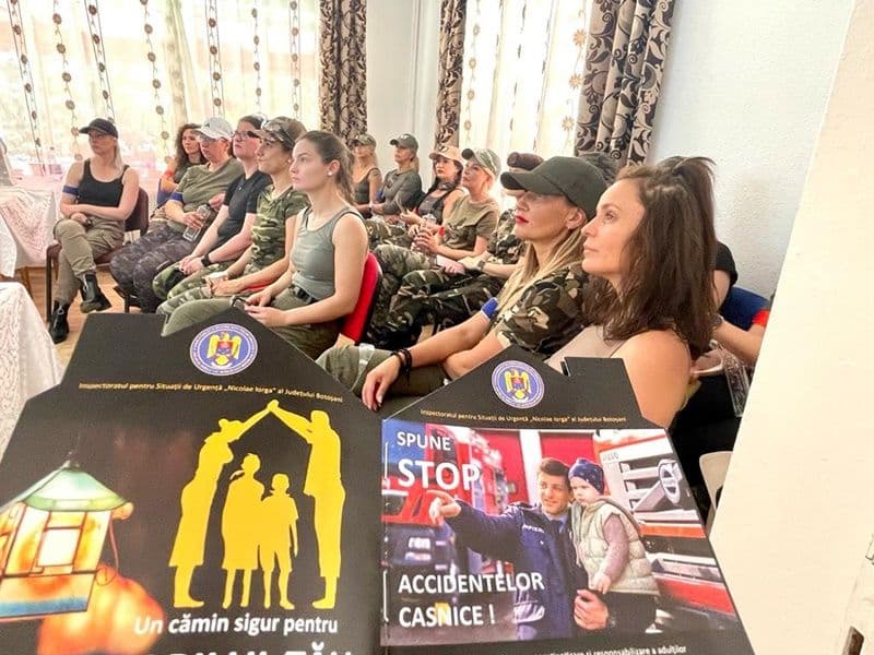 Campania „Un cămin sigur pentru copilul tău” în Tabăra Militară de Airsoft Feminin Botoșani
