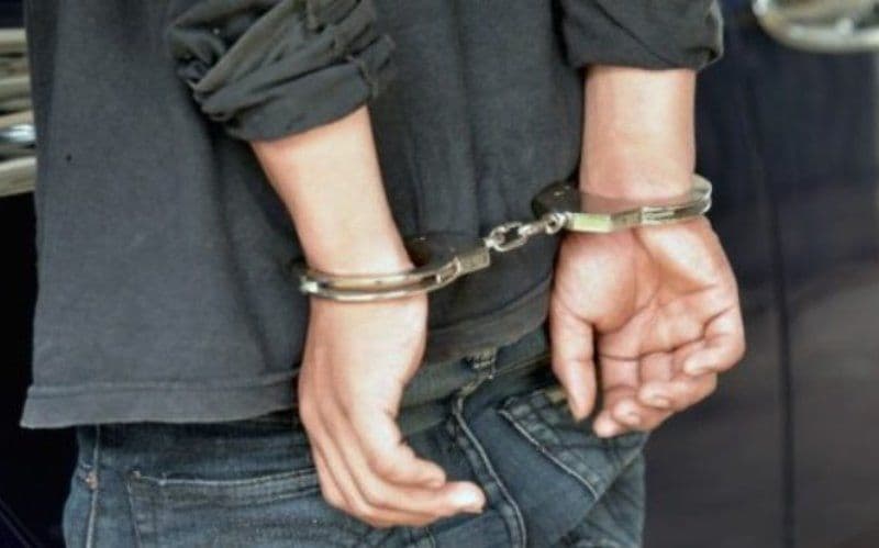 Tânăr din Havârna reținut după ce a ignorat semnalele polițiștilor și a încercat să fugă 