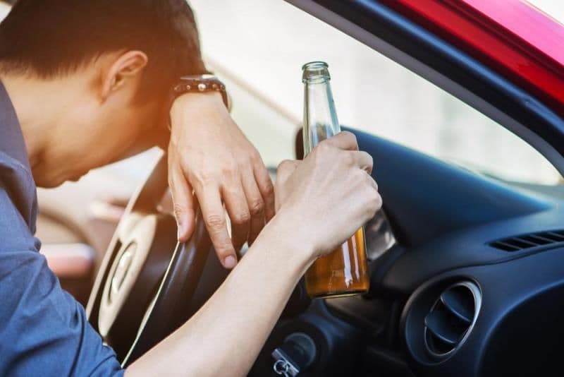 Bărbat descoperit pe Bulevardul Victoriei din Dorohoi la volan, deși ava o alcoolemie de 1,21 în aerul expirat