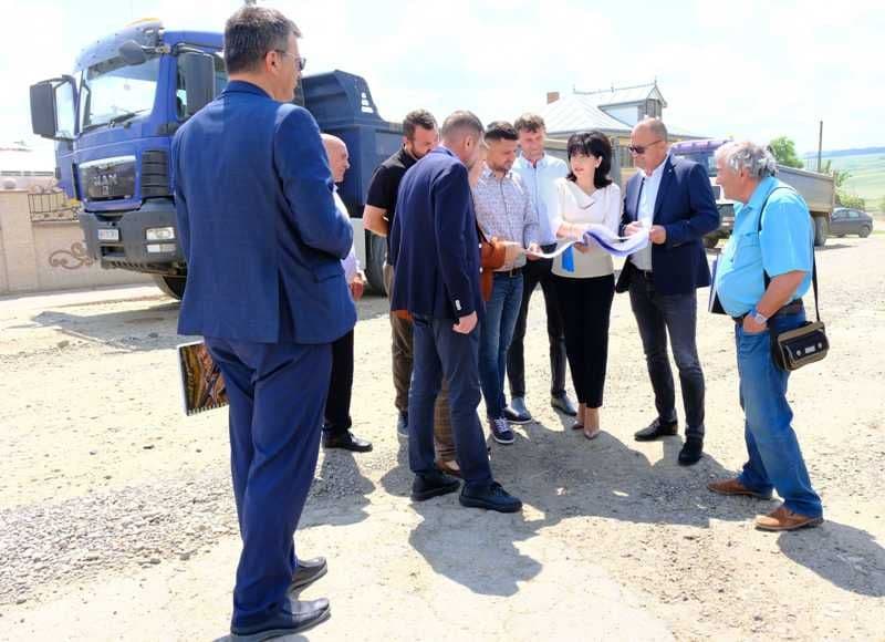 Drumul Avrămeni – Panaitoaia – Dimitrie Cantemir – Mitoc a intrat în proces de modernizare - FOTO