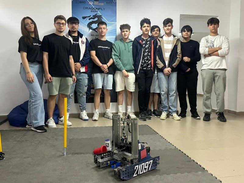 Colegiul Național „Grigore Ghica” Dorohoi – Colaborare în domeniul roboticii - FOTO