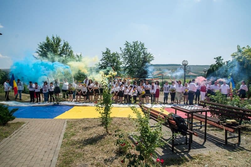 PSD Botoșani: „La mulți ani Drapelului României!”