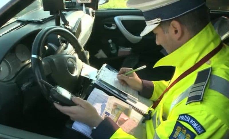 Vitezoman băut oprit de poliție la Vârfu Câmpului. S-a ales cu dosar penal și amendă