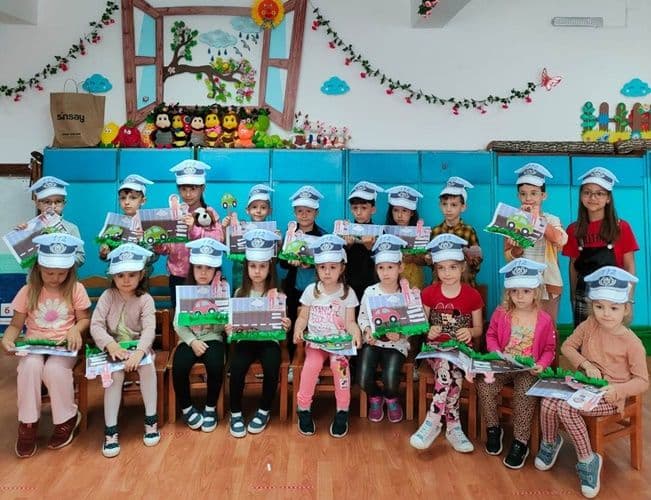 „Grădinița de vară în domeniul situațiilor de urgență” la Grădinița „Albă ca Zăpada” Dorohoi - FOTO