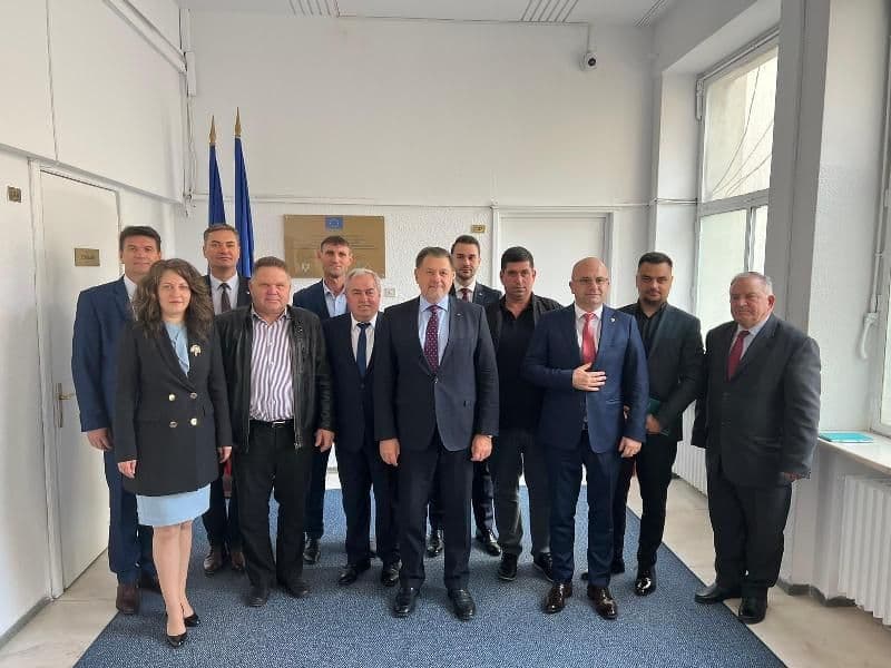 Opt localități din județul Botoșani vor beneficia de centre comunitare medicale integrate - FOTO