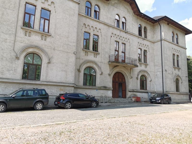 Clădirea ISU „Nicolae Iorga” Botoșani intră în reabilitare. Pompierii se mută temporar